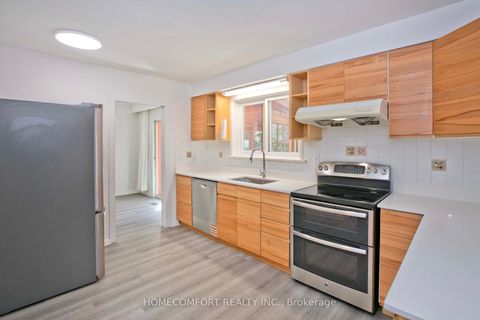 Photo 10 at 247 Parkview Avenue, Willowdale East, Toronto