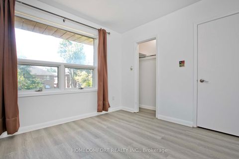 Photo 17 at 247 Parkview Avenue, Willowdale East, Toronto
