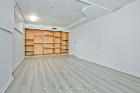 Photo 26 at 247 Parkview Avenue, Willowdale East, Toronto