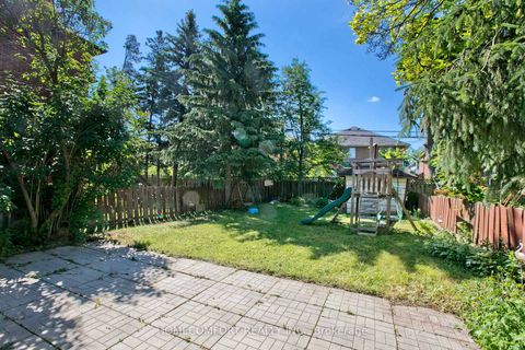 Photo 31 at 247 Parkview Avenue, Willowdale East, Toronto