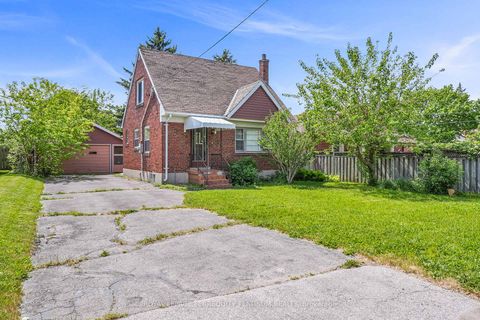 Photo 0 at 4 Sunray Crescent, CFB, Toronto