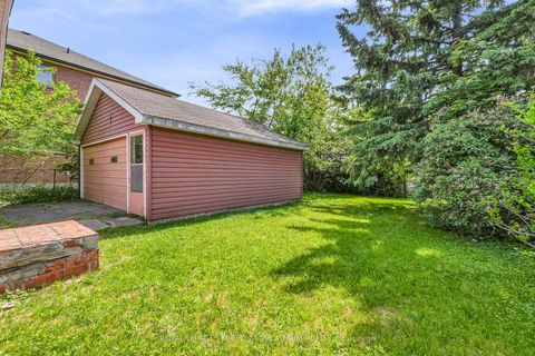 Photo 22 at 4 Sunray Crescent, CFB, Toronto