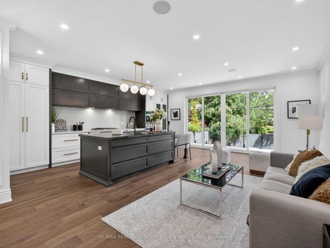 Photo 10 at 382 St Clements Avenue, Lawrence Park South, Toronto