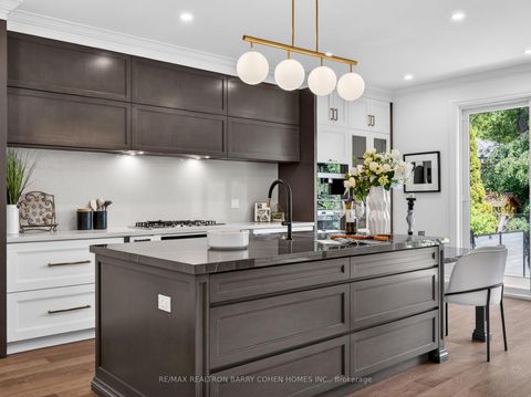 Photo 11 at 382 St Clements Avenue, Lawrence Park South, Toronto