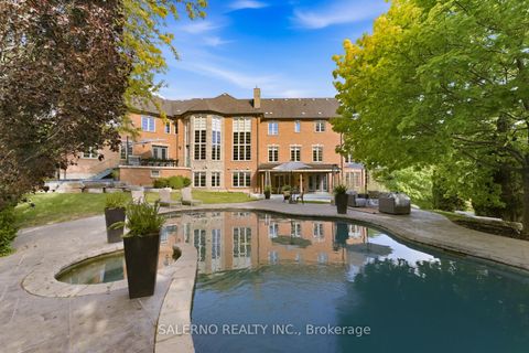Photo 6 at 32 Daleview Court, Kleinburg, Vaughan