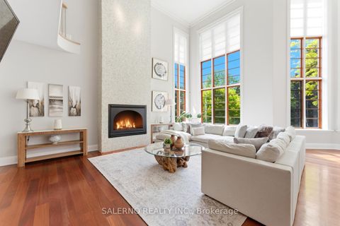 Photo 11 at 32 Daleview Court, Kleinburg, Vaughan