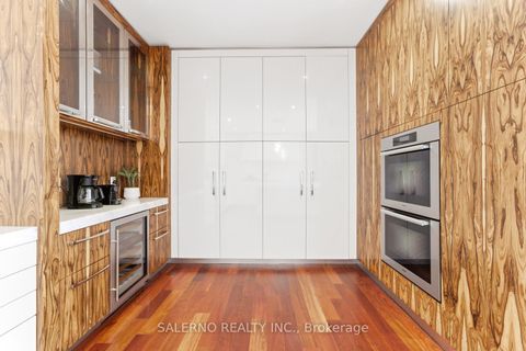 Photo 18 at 32 Daleview Court, Kleinburg, Vaughan