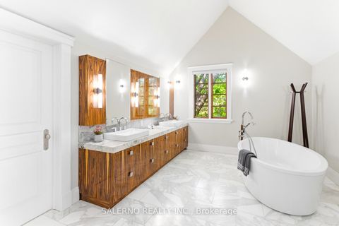 Photo 26 at 32 Daleview Court, Kleinburg, Vaughan