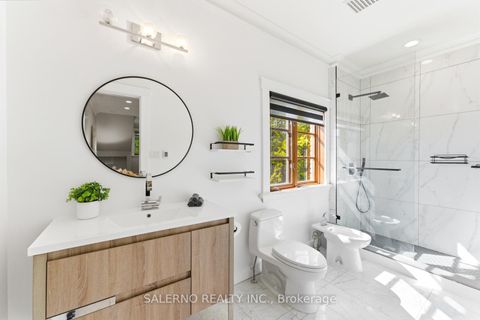 Photo 32 at 32 Daleview Court, Kleinburg, Vaughan
