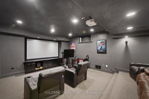 Photo 38 at 32 Daleview Court, Kleinburg, Vaughan