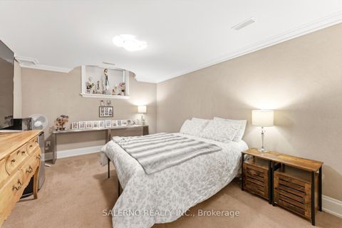 Photo 40 at 32 Daleview Court, Kleinburg, Vaughan