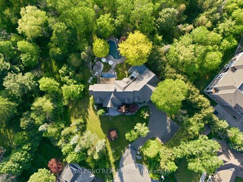 Photo 49 at 32 Daleview Court, Kleinburg, Vaughan