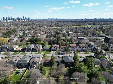 Photo 4 at 96 Caines Avenue, Newtonbrook West, Toronto