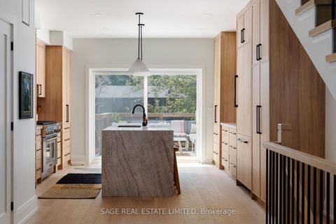 Photo 8 at 21 Galley Avenue, Roncesvalles, Toronto