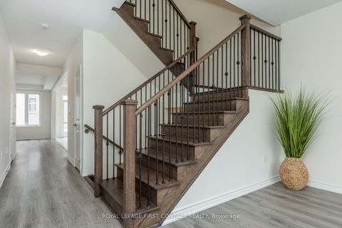 Photo 14 at 86 Kenneth Rogers Crescent, Queensville, East Gwillimbury