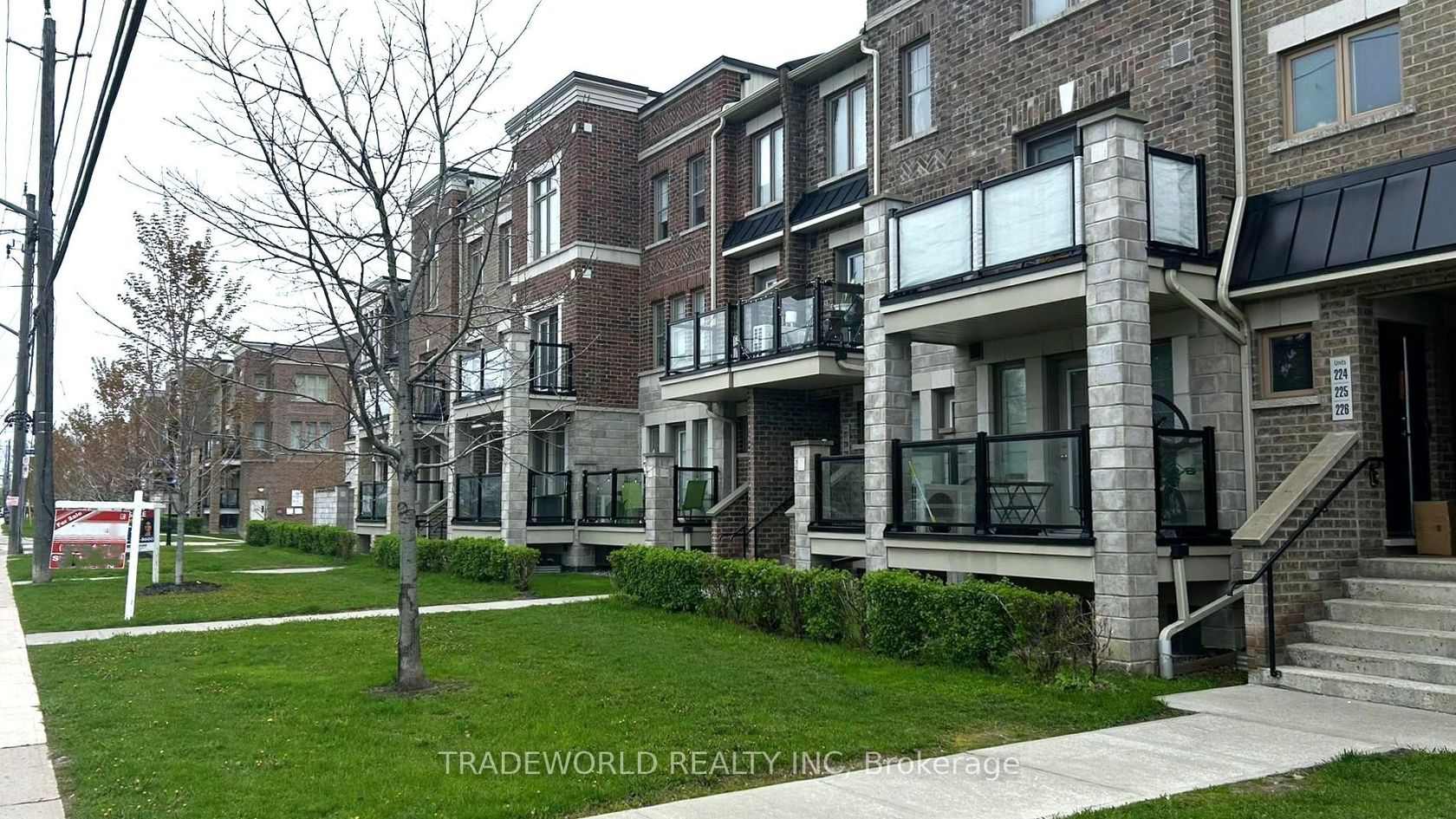231 - 2355 Sheppard Avenue W, Pelmo Park W5, Toronto photo number 2