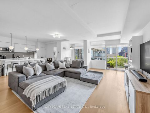 Photo 1 at 924 - 55 Stewart Street, Waterfront Communities C1, Toronto