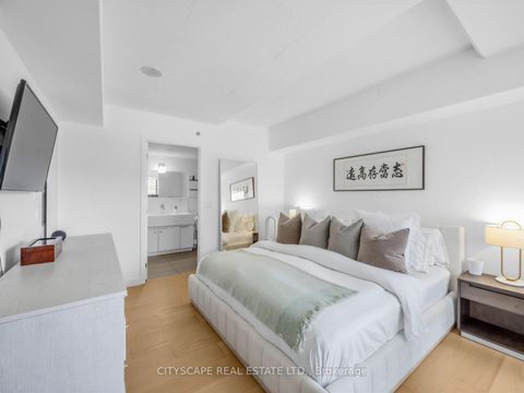 Photo 9 at 924 - 55 Stewart Street, Waterfront Communities C1, Toronto