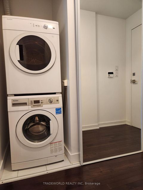Photo 6 at 308 - 12 York Street, Waterfront Communities C1, Toronto