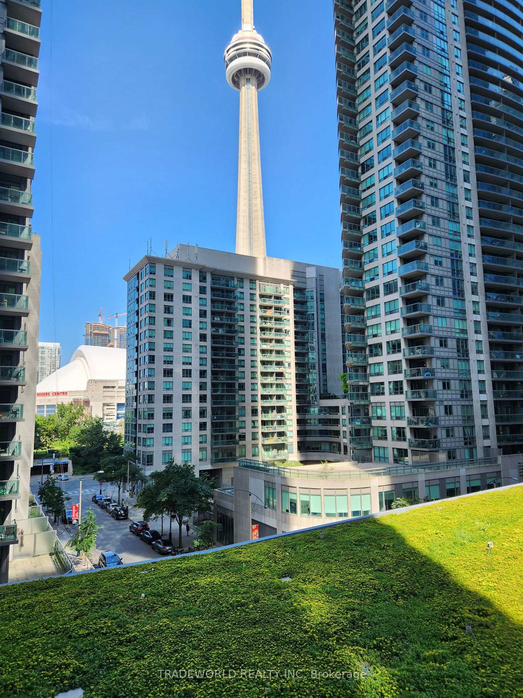 308 - 12 York Street, Waterfront Communities C1, Toronto photo number 2