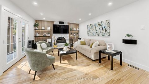 Photo 16 at 5 Coral Harbour Crescent, Bayview Country Club Estates, Markham