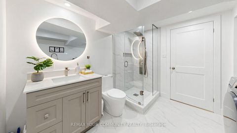 Photo 42 at 5 Coral Harbour Crescent, Bayview Country Club Estates, Markham