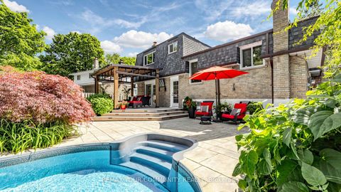 Photo 44 at 5 Coral Harbour Crescent, Bayview Country Club Estates, Markham