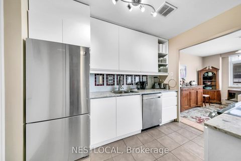 Photo 6 at 504 - 581 Avenue Road Avenue, St. Clair, Toronto