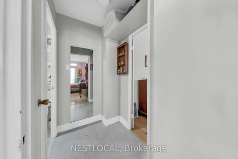 Photo 16 at 504 - 581 Avenue Road Avenue, St. Clair, Toronto