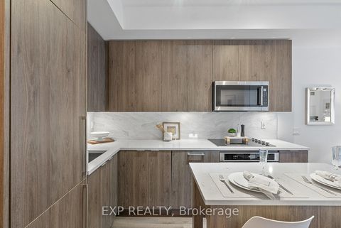 Photo 2 at 330 - 38 Iannuzzi Street, Niagara, Toronto