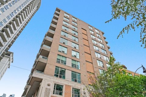 Photo 1 at 406 - 70 Alexander Street, Yonge Corridor, Toronto