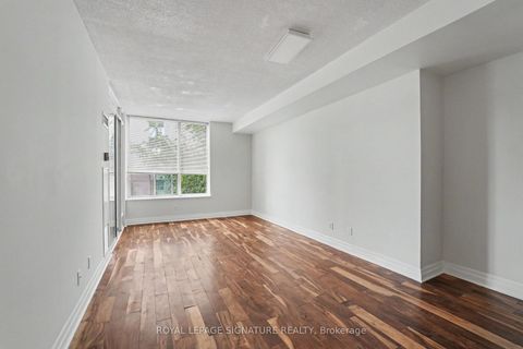 Photo 5 at 406 - 70 Alexander Street, Yonge Corridor, Toronto