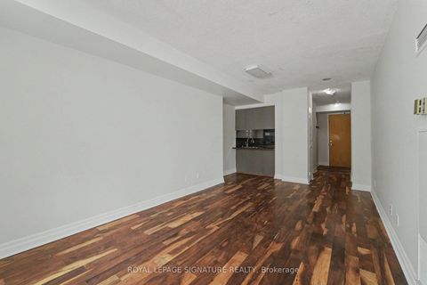 Photo 10 at 406 - 70 Alexander Street, Yonge Corridor, Toronto
