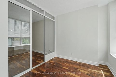 Photo 12 at 406 - 70 Alexander Street, Yonge Corridor, Toronto
