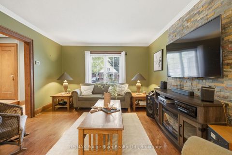 Photo 3 at 114 Mclaughlin Boulevard, McLaughlin, Oshawa
