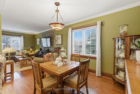 Photo 8 at 114 Mclaughlin Boulevard, McLaughlin, Oshawa