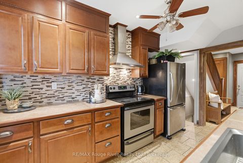 Photo 16 at 114 Mclaughlin Boulevard, McLaughlin, Oshawa