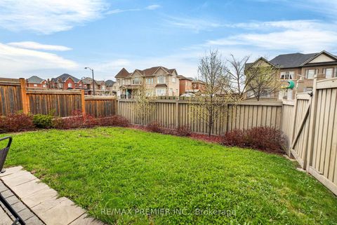 Photo 6 at 66 Red Tree Drive, Kleinburg, Vaughan