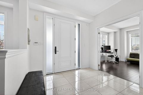 Photo 8 at 66 Red Tree Drive, Kleinburg, Vaughan