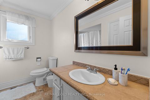 Photo 27 at 115 Misty Meadow Drive, East Woodbridge, Vaughan