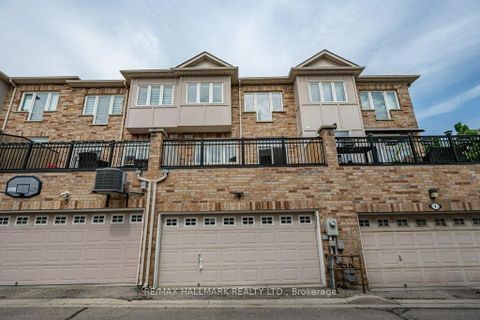 Photo 3 at 3 Chimes Lane, Queensway, Toronto