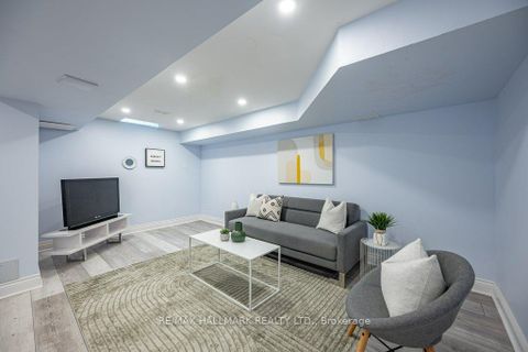 Photo 23 at 3 Chimes Lane, Queensway, Toronto