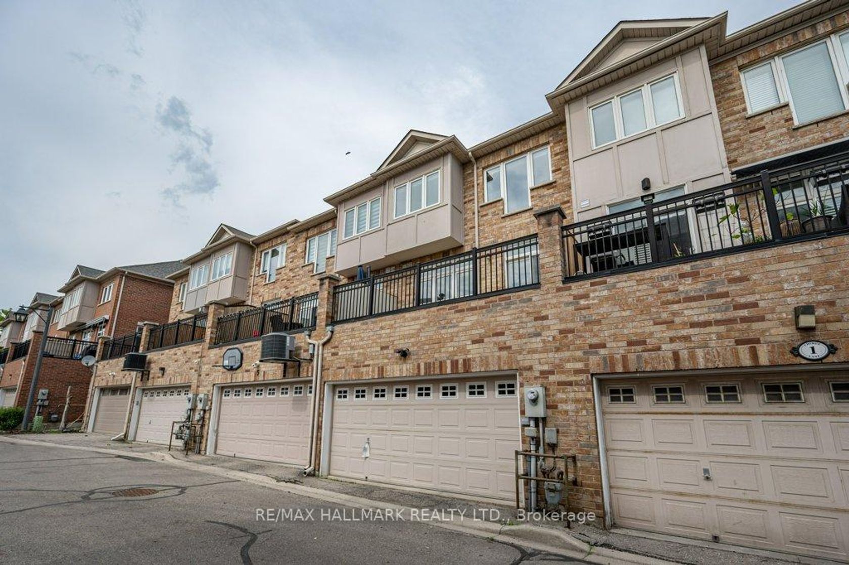 3 Chimes Lane, Queensway, Toronto 