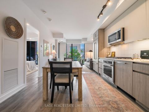 Photo 2 at 304 - 430 Roncesvalles Avenue, Roncesvalles, Toronto