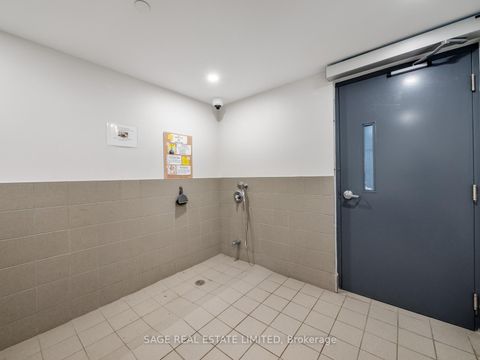Photo 28 at 304 - 430 Roncesvalles Avenue, Roncesvalles, Toronto