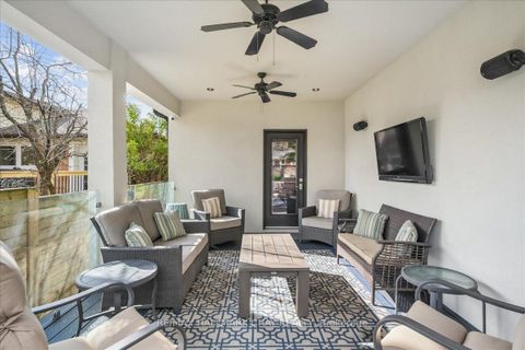 Photo 6 at 20 Ealing Drive, Windfields, Toronto