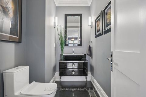 Photo 11 at 20 Ealing Drive, Windfields, Toronto