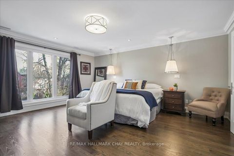 Photo 12 at 20 Ealing Drive, Windfields, Toronto