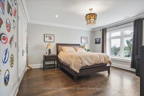 Photo 16 at 20 Ealing Drive, Windfields, Toronto