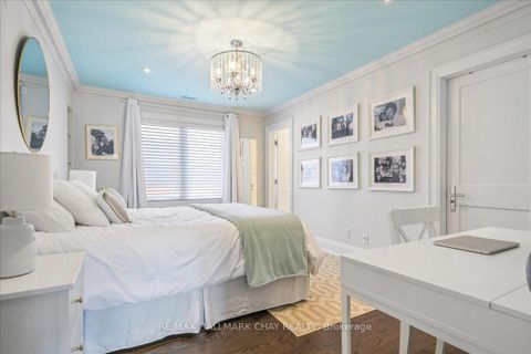 Photo 18 at 20 Ealing Drive, Windfields, Toronto